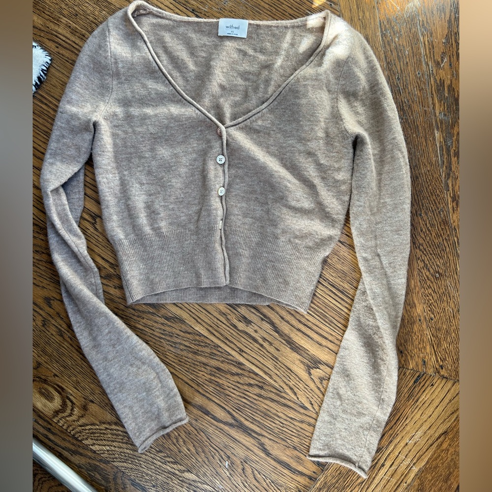 Wilfred cropped button down Sand cardigan